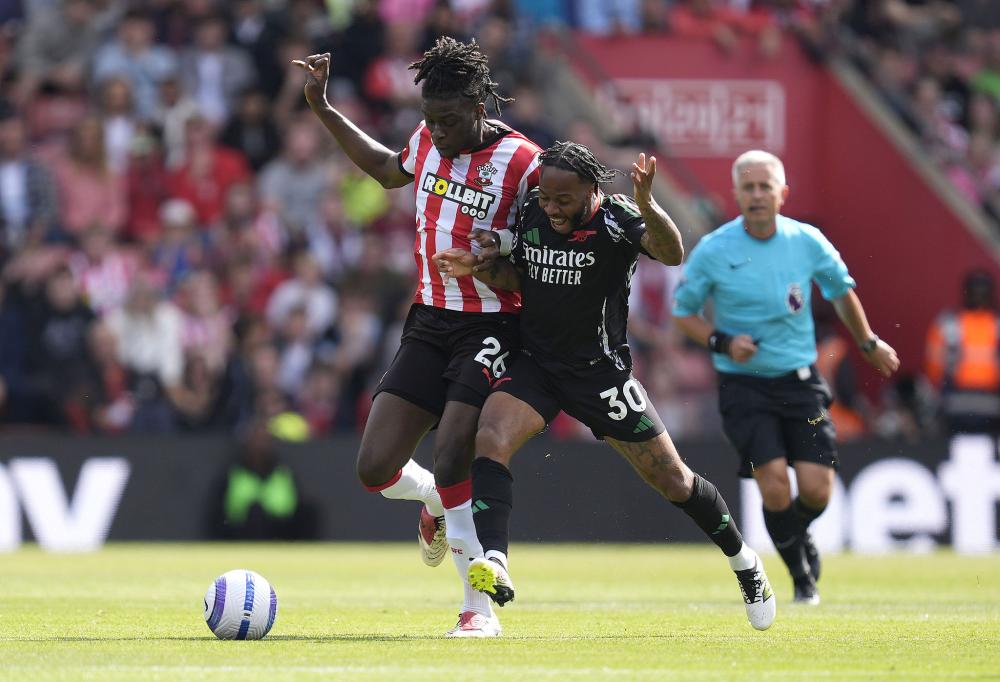 惨不忍睹！快船背靠背0胜5负，关键时刻比赛2胜9负